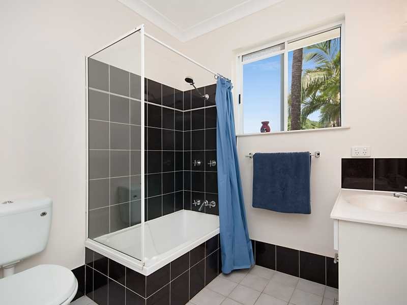 4/16 Springfield Crescent, Manoora QLD 4870