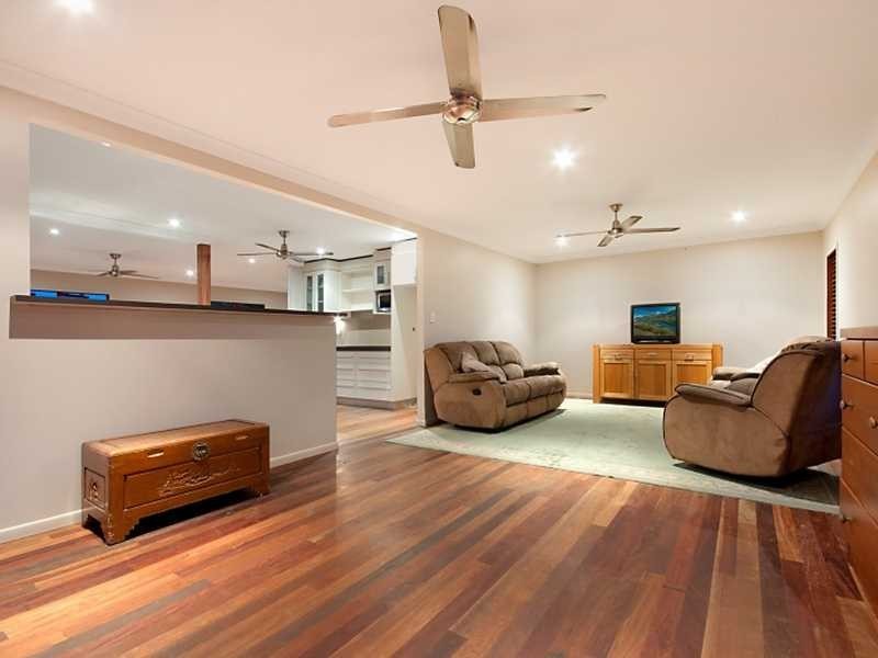19 Purbeck Place, Edge Hill QLD 4870