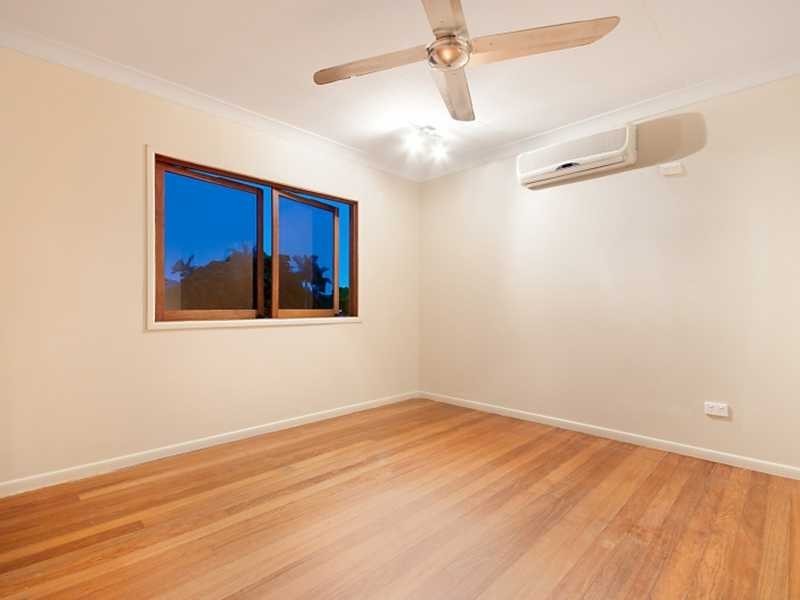 19 Purbeck Place, Edge Hill QLD 4870