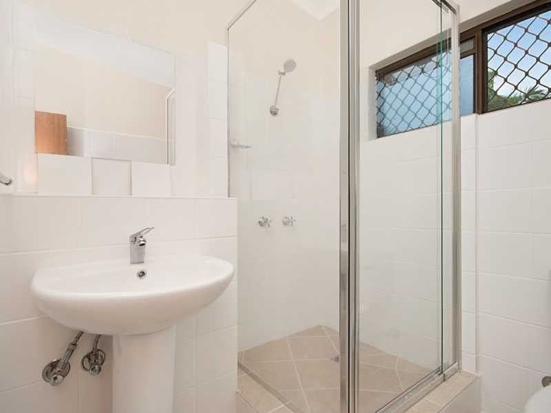 2 Moody Street, Cairns QLD 4870