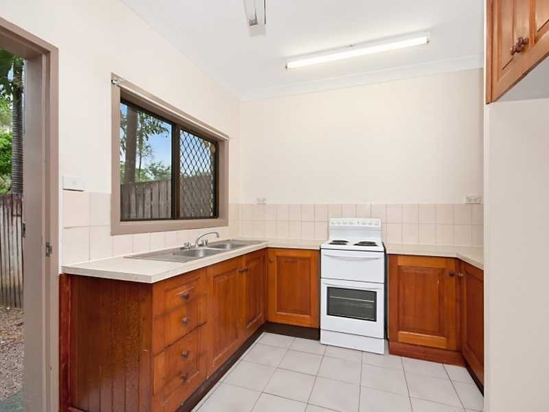 2 Moody Street, Cairns QLD 4870