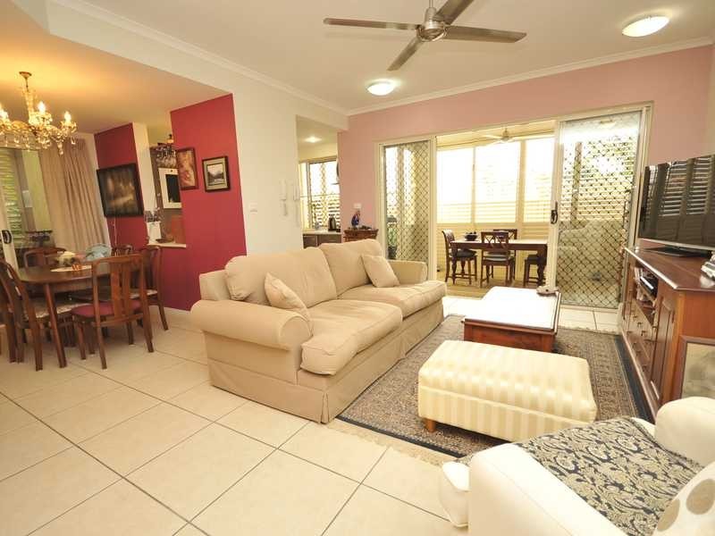 2/106 McLeod Street, Cairns City QLD 4870