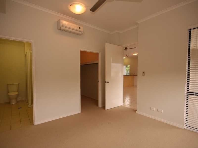 10/15 Clare Street, Parramatta Park QLD 4870