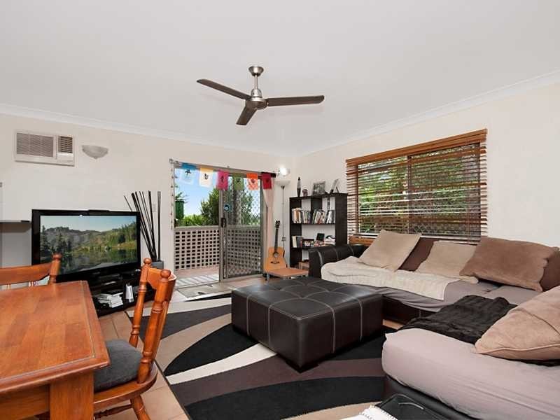 2/39 Arlington Esplanade, Clifton Beach QLD 4879