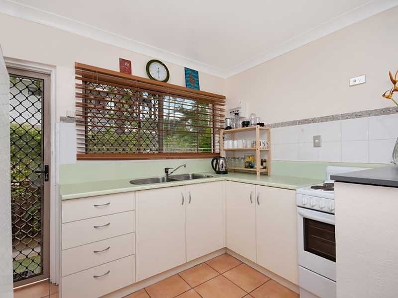 2/39 Arlington Esplanade, Clifton Beach QLD 4879