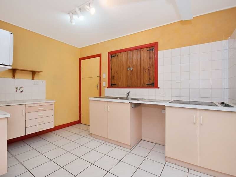 144 Russell Street, Edge Hill QLD 4870
