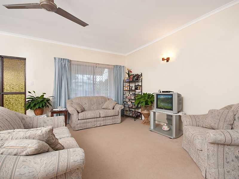27 Junction Street, Edge Hill QLD 4870