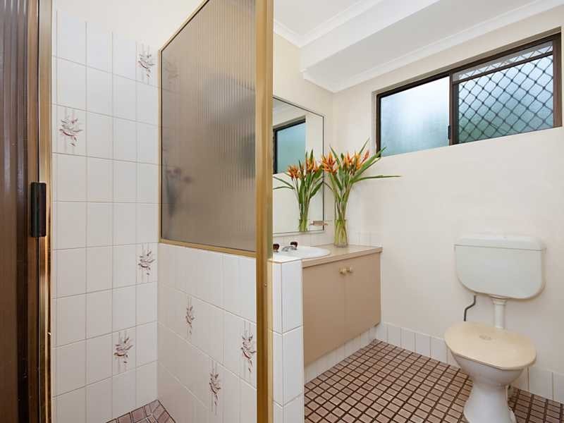 27 Junction Street, Edge Hill QLD 4870