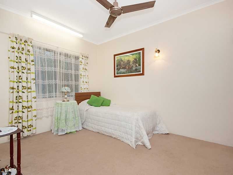 27 Junction Street, Edge Hill QLD 4870
