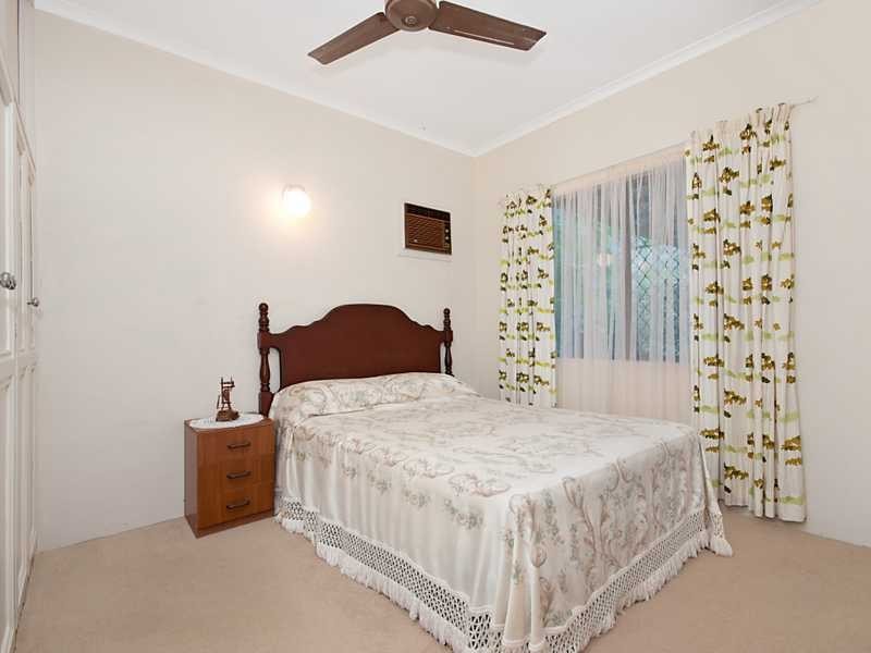 27 Junction Street, Edge Hill QLD 4870
