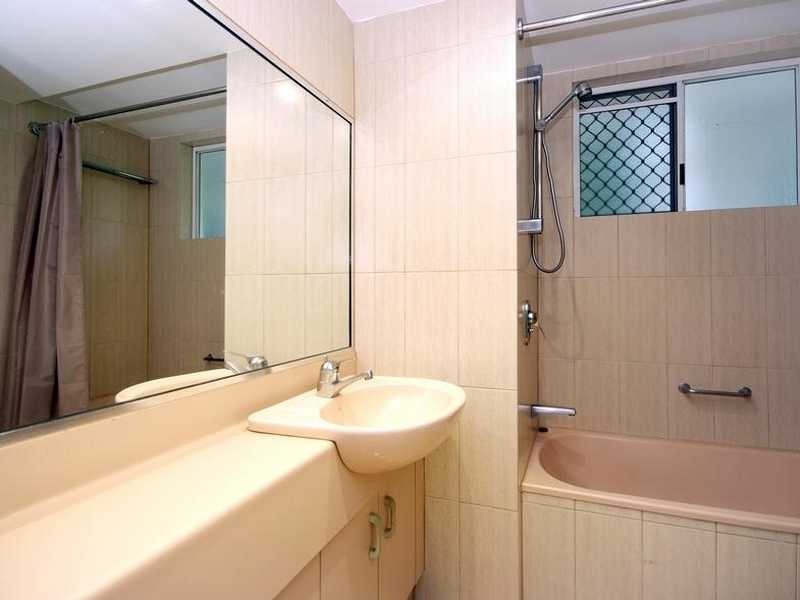 301/241 Coral Coast Drive, Palm Cove QLD 4879