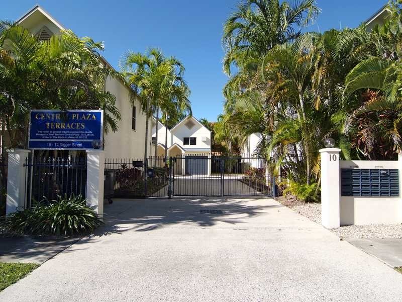 15/10 Digger Street, Cairns North QLD 4870