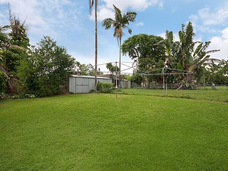 30 Alamein Street, Stratford QLD 4870