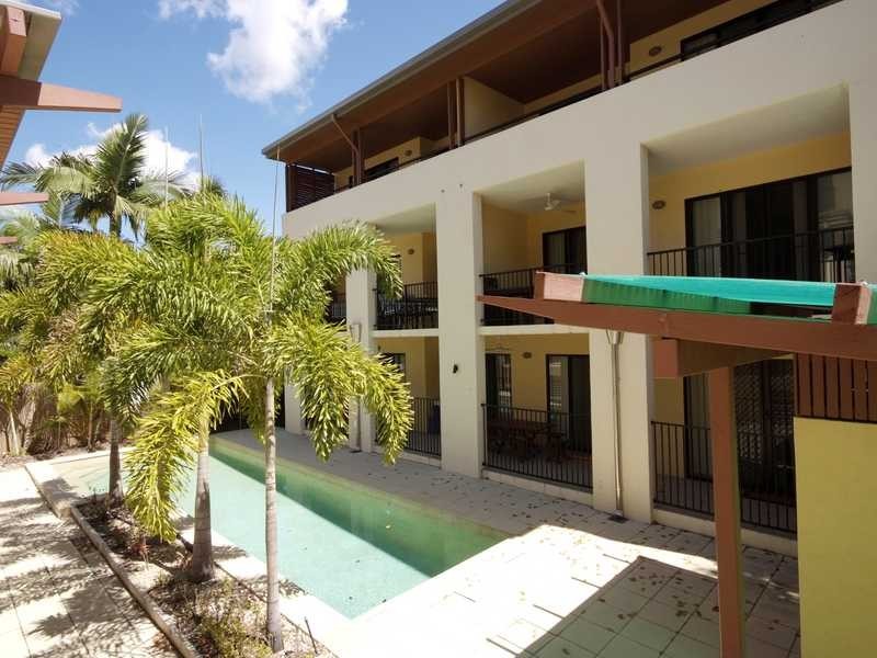 13/6 James Street, Cairns North QLD 4870