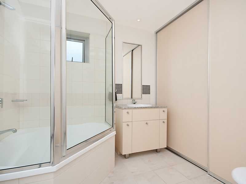 909/99 Esplanade, Cairns City QLD 4870