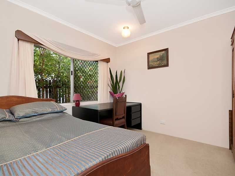 10 McFarlane Drive, Kanimbla QLD 4870