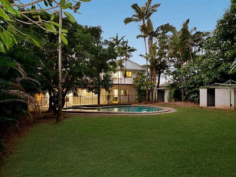 6 Maina Street, Woree QLD 4868