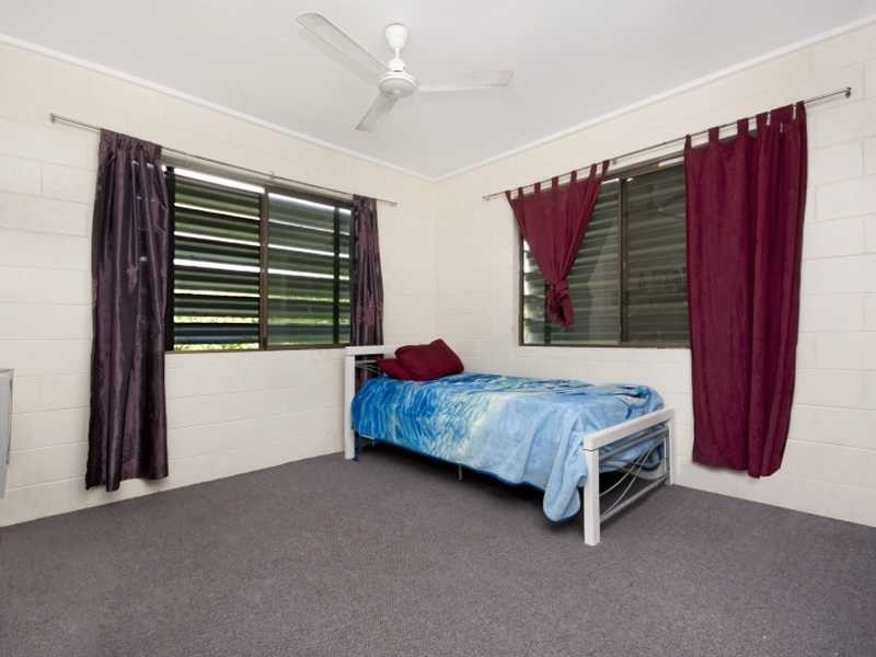 64- 66 Rigg Street, Cairns QLD 4870
