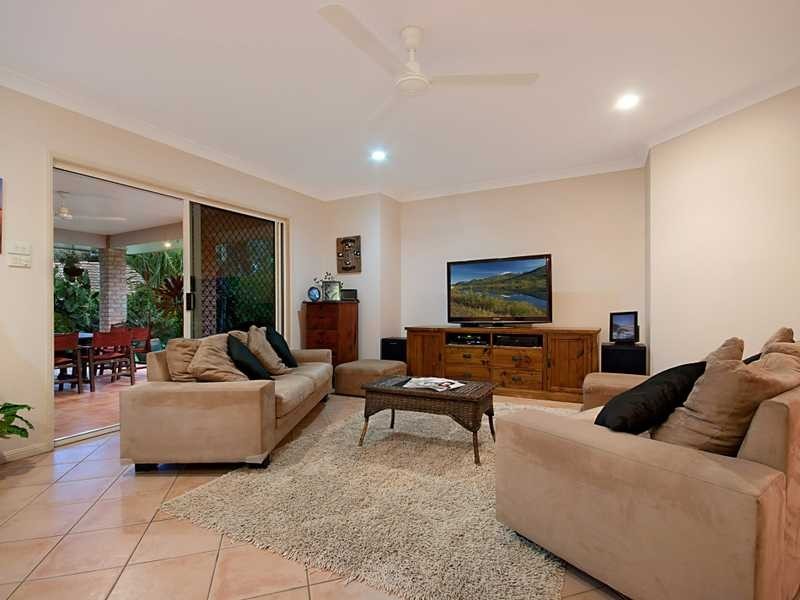 26 Grimes Close, Kanimbla QLD 4870