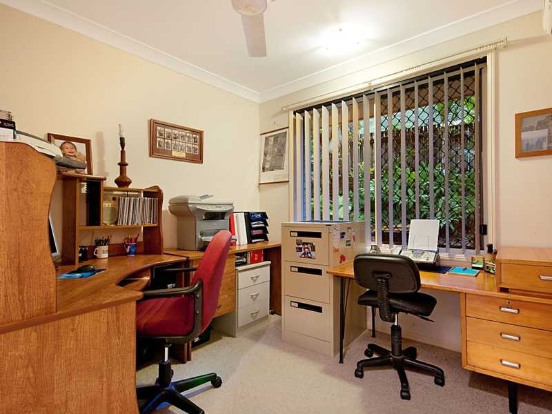 26 Grimes Close, Kanimbla QLD 4870