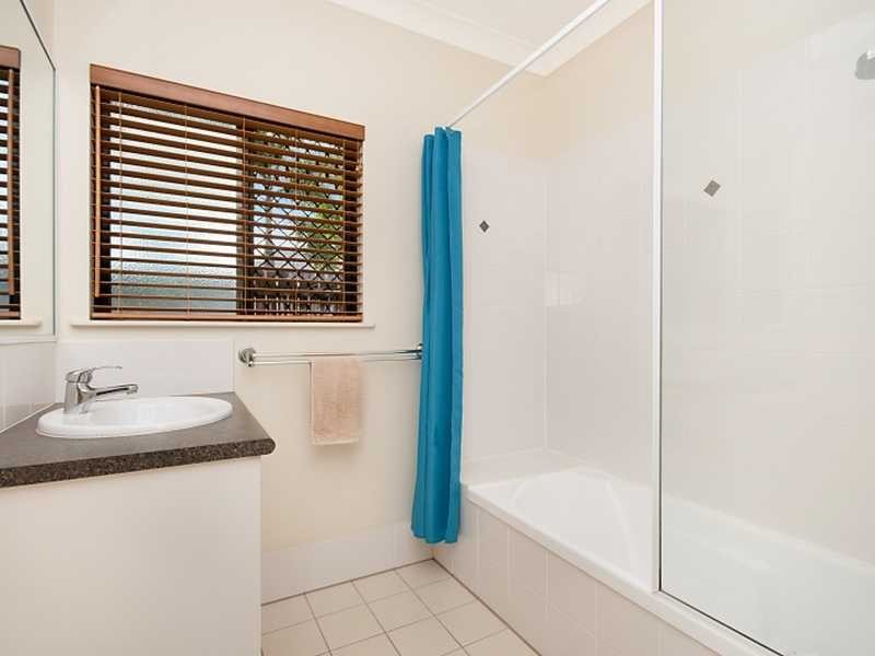 24/190 Irene Street, Mooroobool QLD 4870
