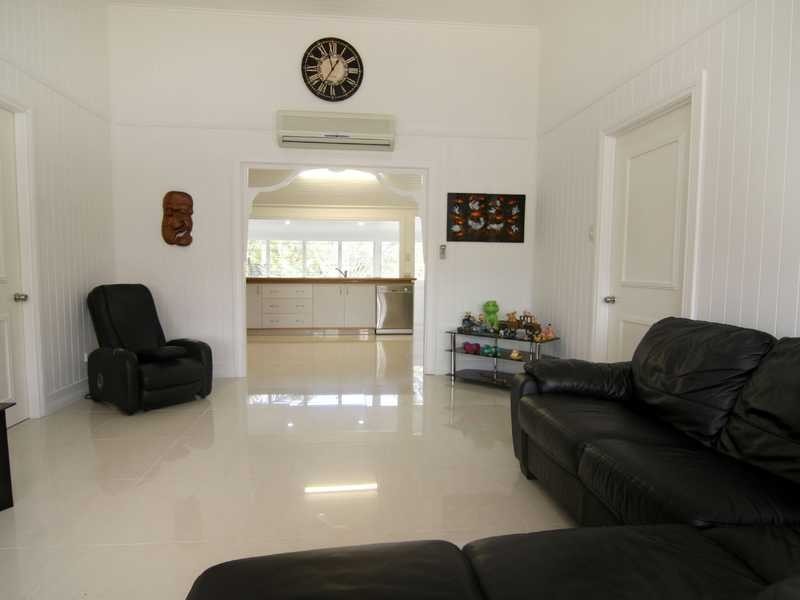 33 Upward Street, Parramatta Park QLD 4870