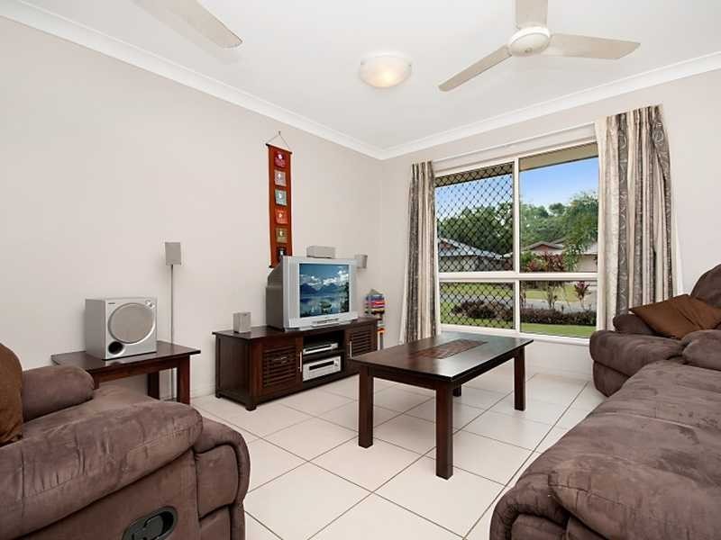 17 Cliffdale Street, Bentley Park QLD 4869