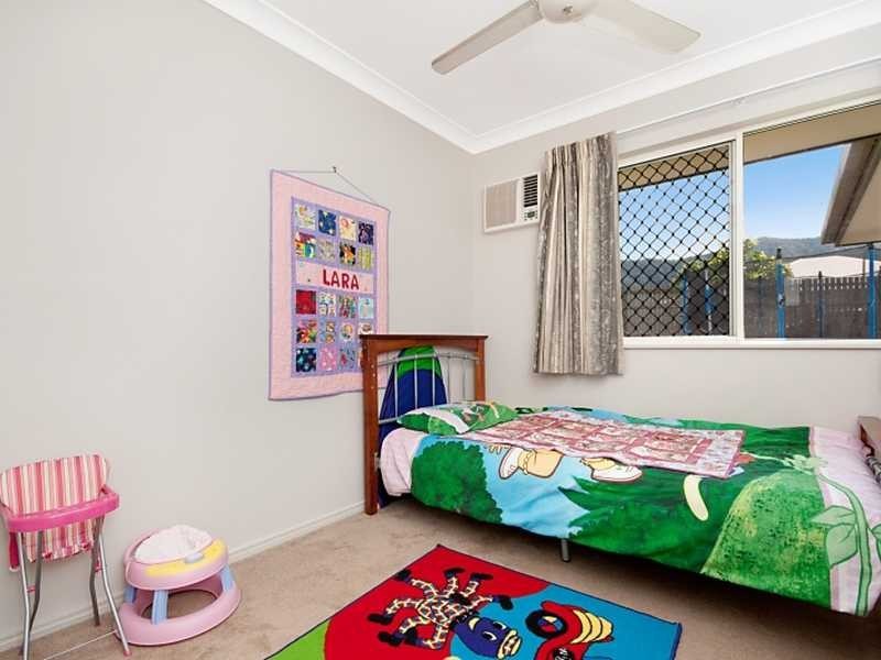 17 Cliffdale Street, Bentley Park QLD 4869