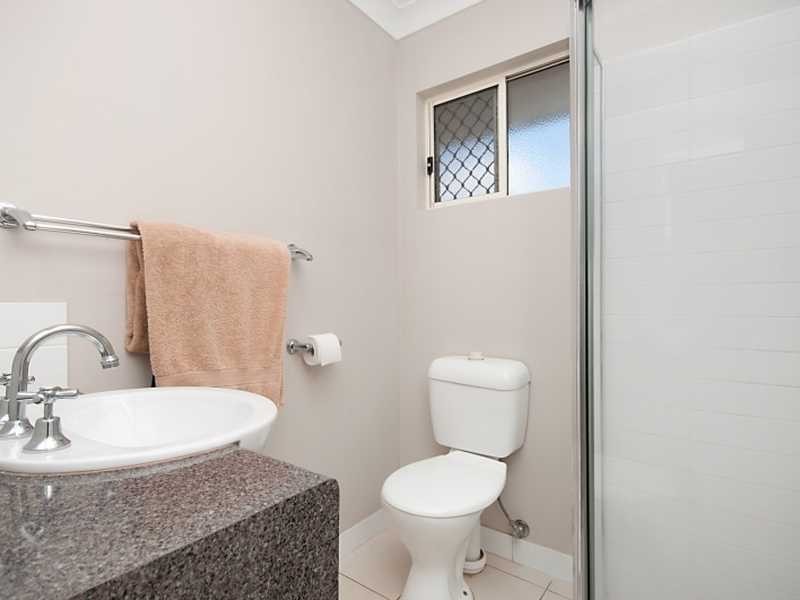 17 Cliffdale Street, Bentley Park QLD 4869