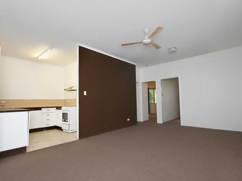 30/21-23 Poinciana Street, Holloways Beach QLD 4878