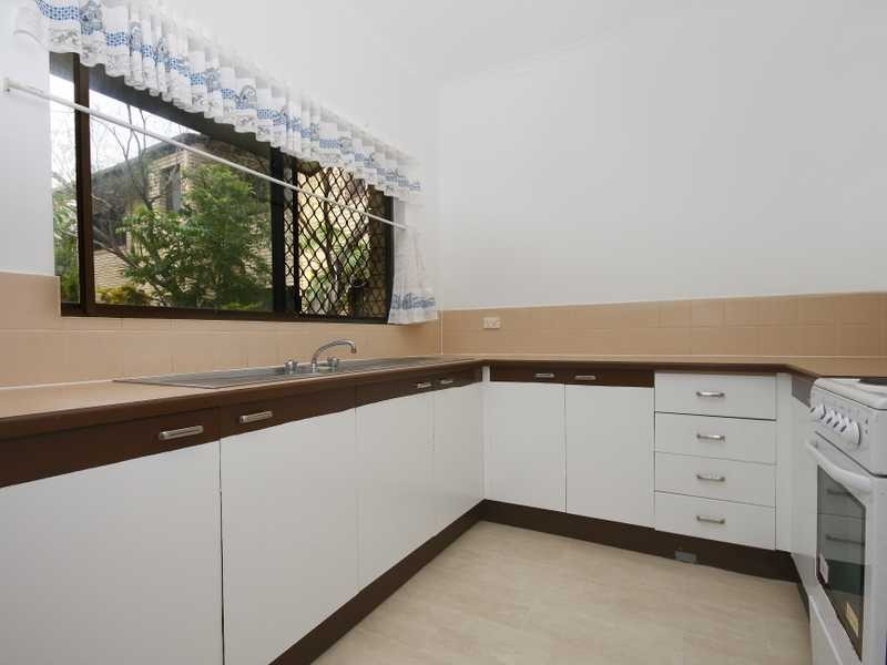 30/21-23 Poinciana Street, Holloways Beach QLD 4878