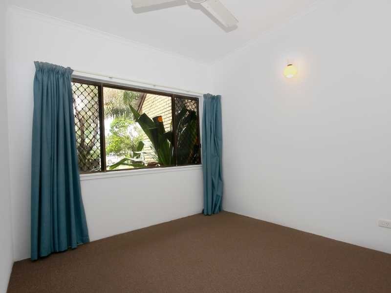 30/21-23 Poinciana Street, Holloways Beach QLD 4878