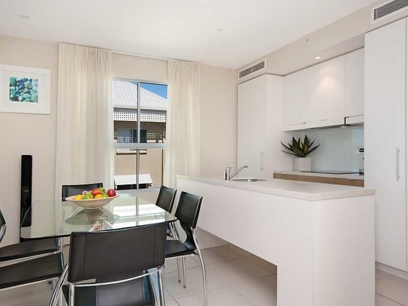 26/201 Lake Street, Cairns North QLD 4870