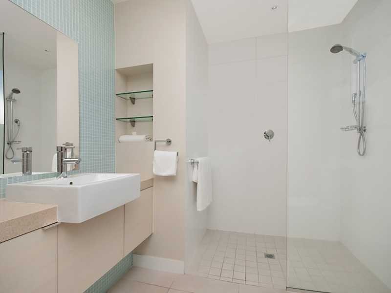 26/201 Lake Street, Cairns North QLD 4870