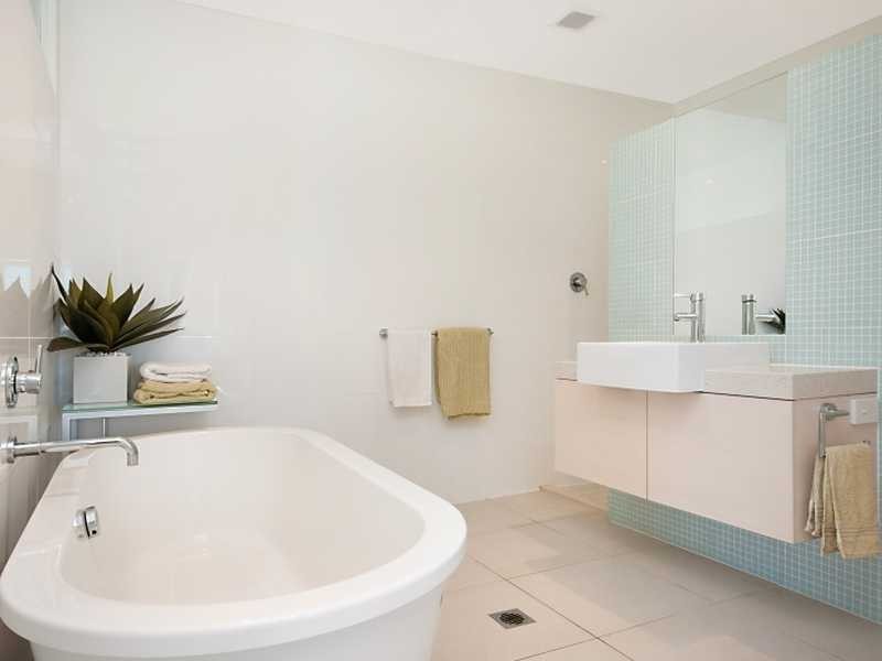 26/201 Lake Street, Cairns North QLD 4870