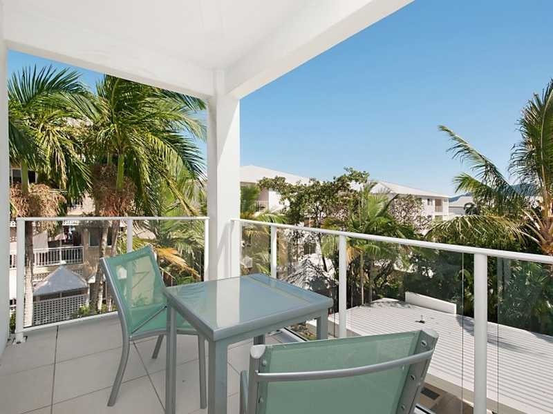 26/201 Lake Street, Cairns North QLD 4870