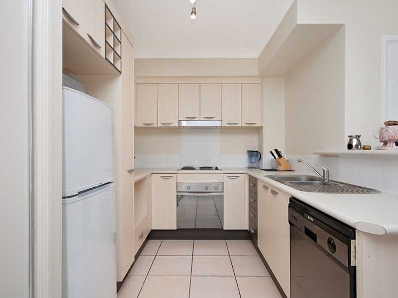 33/44 Pease Street, Cairns QLD 4870