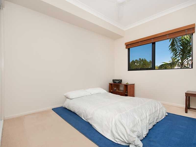 8/293 Esplanade, Cairns North QLD 4870