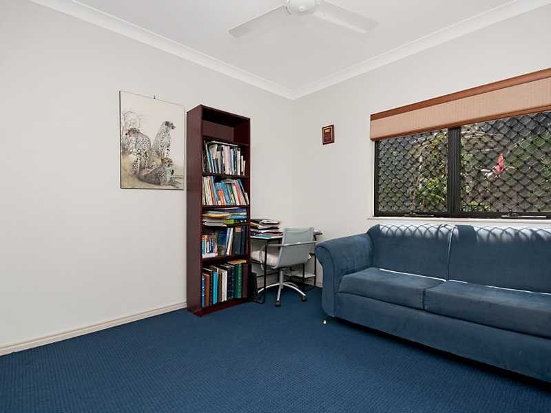 2/72 Digger Street, Cairns North QLD 4870