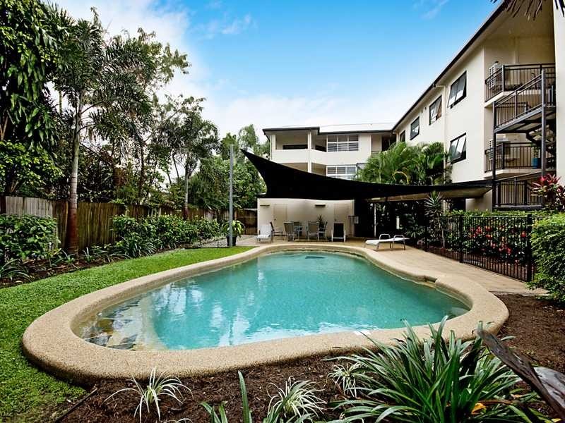 2/72 Digger Street, Cairns North QLD 4870