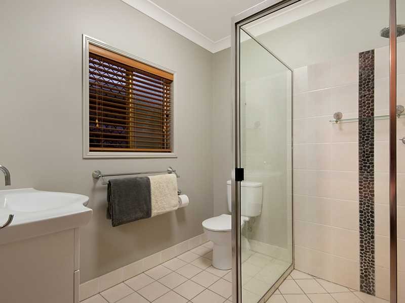 39 Elphinstone Street, Kanimbla QLD 4870