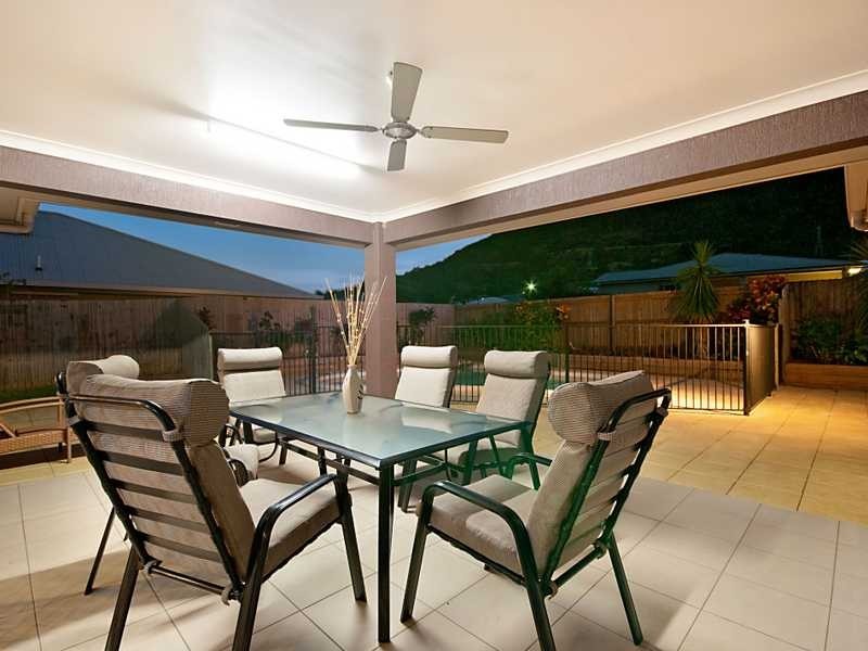 39 Elphinstone Street, Kanimbla QLD 4870