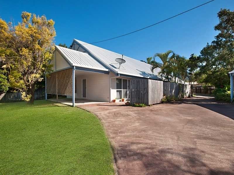 81-83 Jensen Street, Whitfield QLD 4870