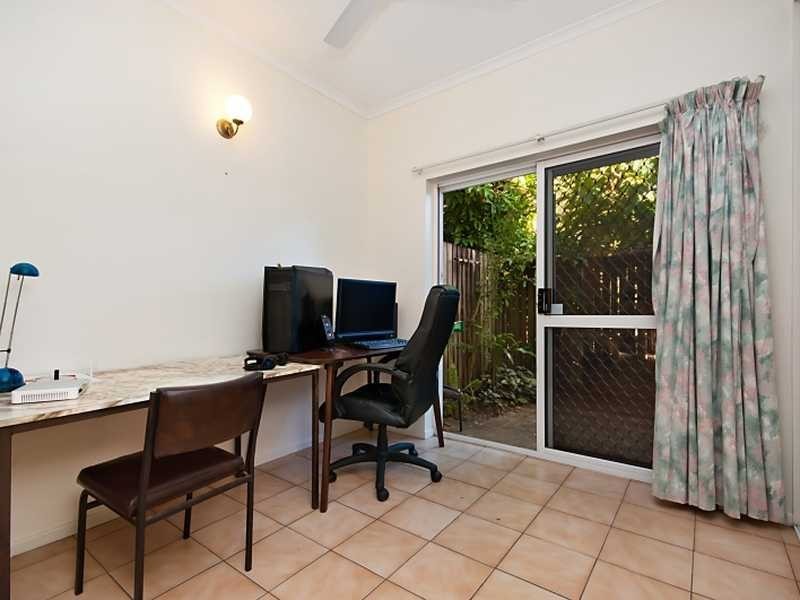 81-83 Jensen Street, Whitfield QLD 4870
