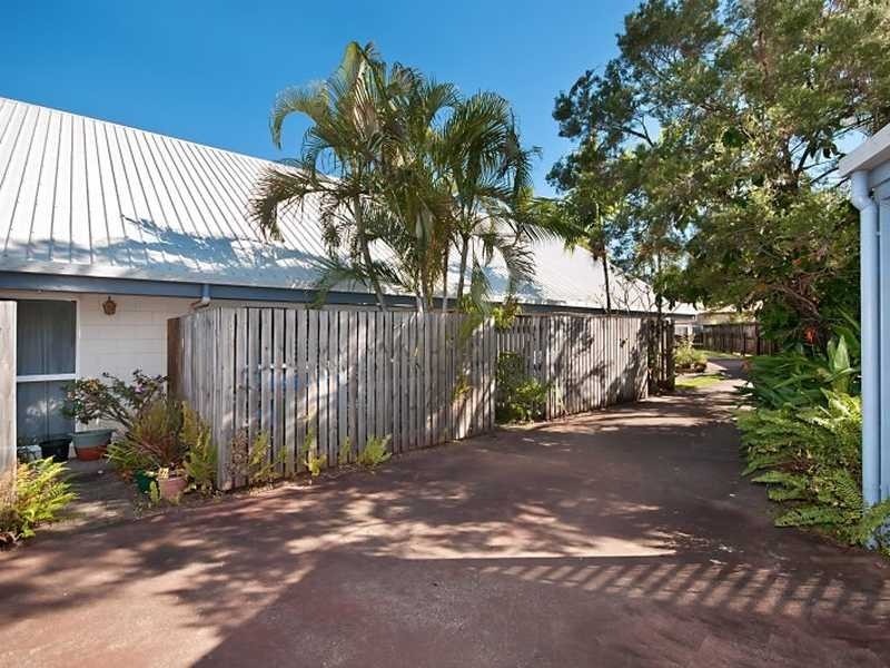 81-83 Jensen Street, Whitfield QLD 4870