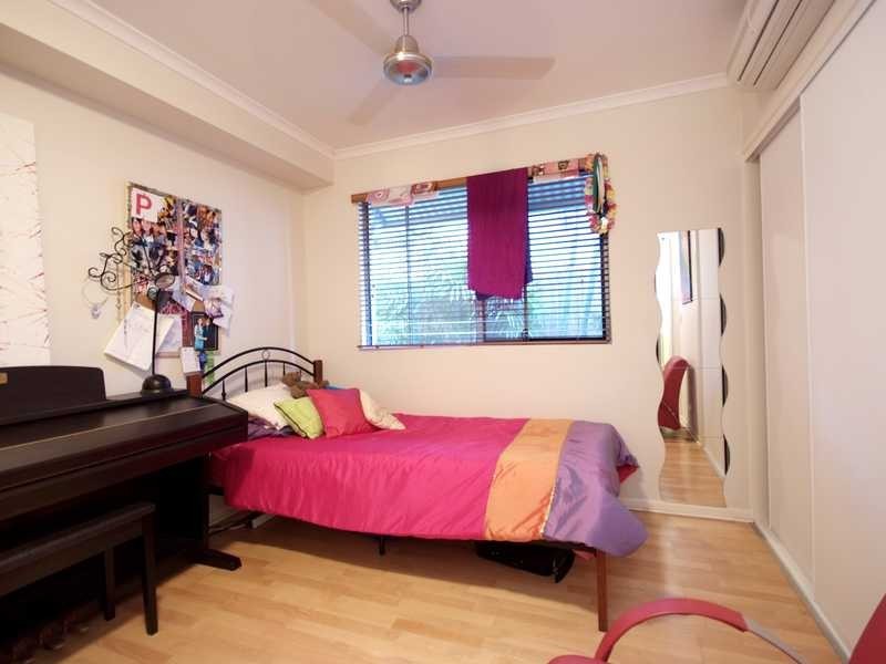 2/242 Grafton Street, Cairns North QLD 4870