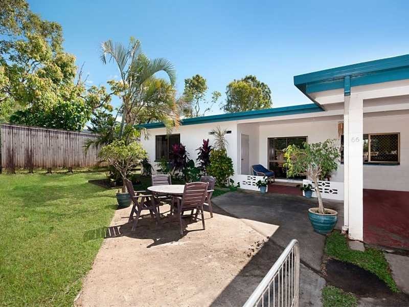 1/64-66 Rigg Street, Woree QLD 4868