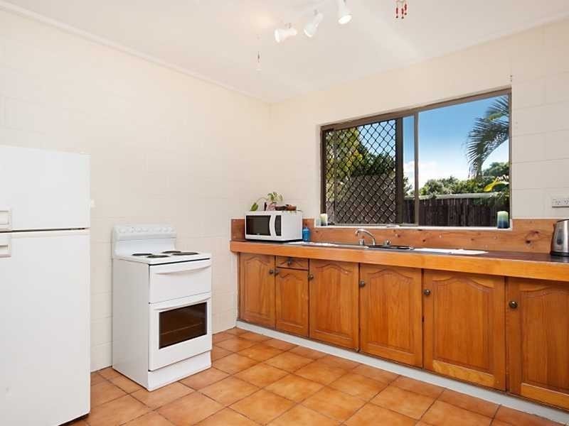 1/64-66 Rigg Street, Woree QLD 4868