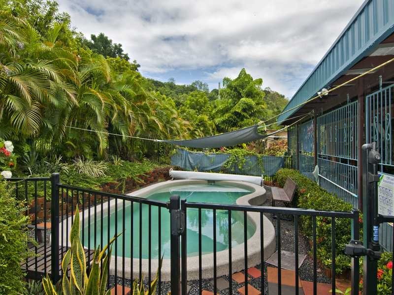 29 Passchendaele Street, Stratford QLD 4870