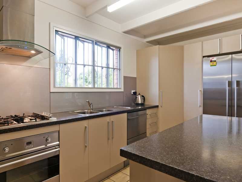 29 Passchendaele Street, Stratford QLD 4870